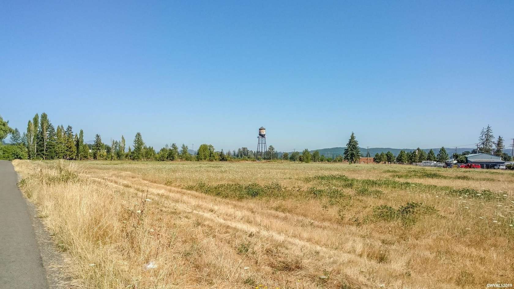 13.8 Acres of Mixed-Use Land for Sale in Lebanon, Oregon