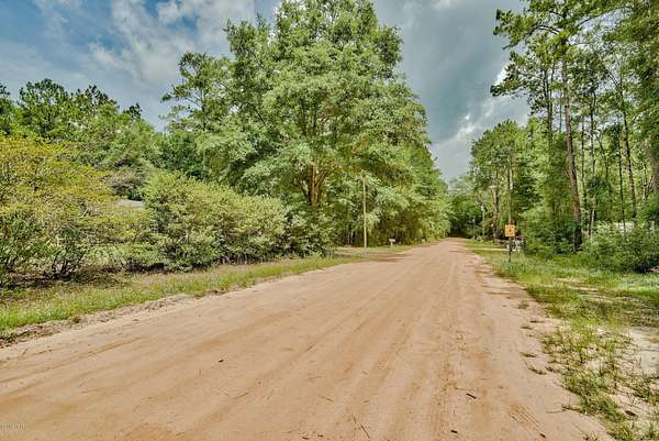 0.96 Acres of Residential Land for Sale in Ponce de Leon, Florida