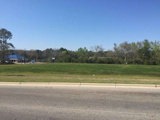 1.9 Acres of Commercial Land for Sale in Dothan, Alabama