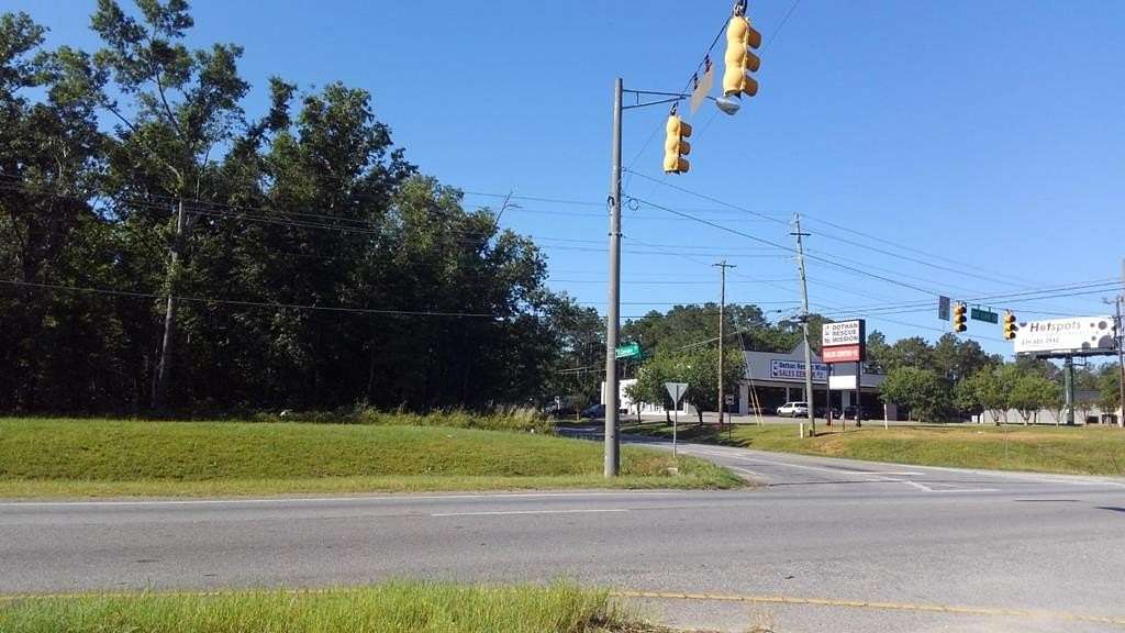 1.44 Acres of Commercial Land for Sale in Dothan, Alabama