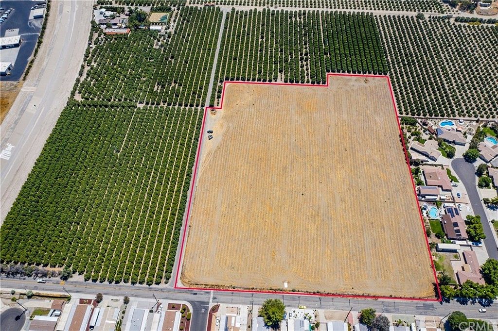 10.4 Acres of Land for Sale in Hemet, California