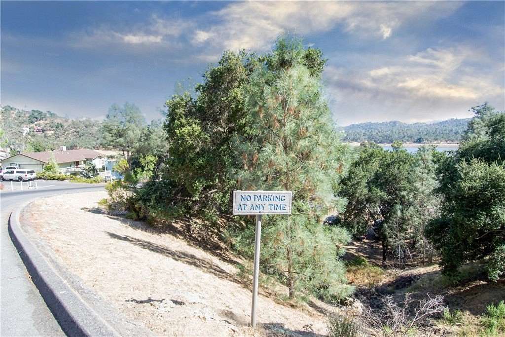 0.121 Acres of Land for Sale in Bradley, California