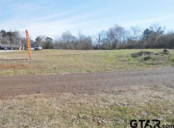 0.92 Acres of Commercial Land for Sale in Henderson, Texas