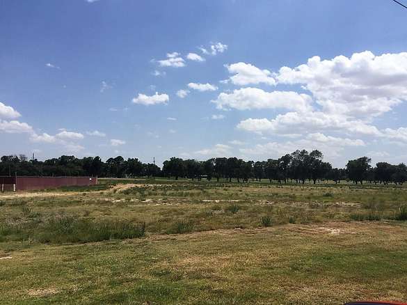 4.8 Acres of Mixed-Use Land for Sale in Levelland, Texas