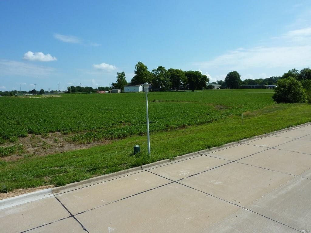 2 Acres of Commercial Land for Sale in Waterloo, Illinois
