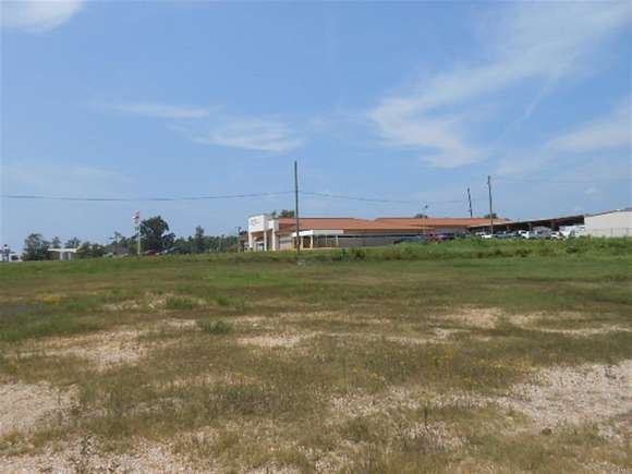 3 Acres of Commercial Land for Sale in Poplar Bluff, Missouri