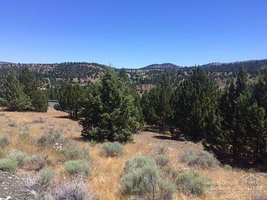 5.7 Acres of Residential Land for Sale in Canyon City, Oregon
