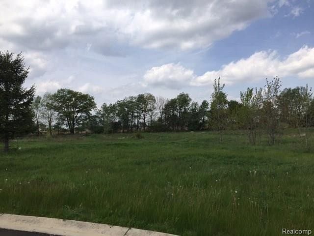 1.6 Acres of Residential Land for Sale in Fowlerville, Michigan