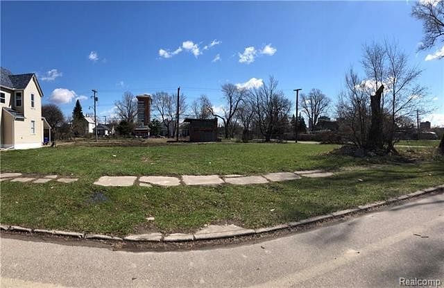 0.21 Acres of Mixed-Use Land for Sale in Detroit, Michigan