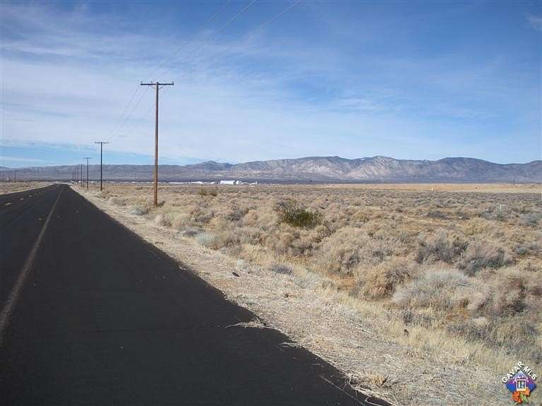 4.89 Acres of Commercial Land for Sale in Mojave, California