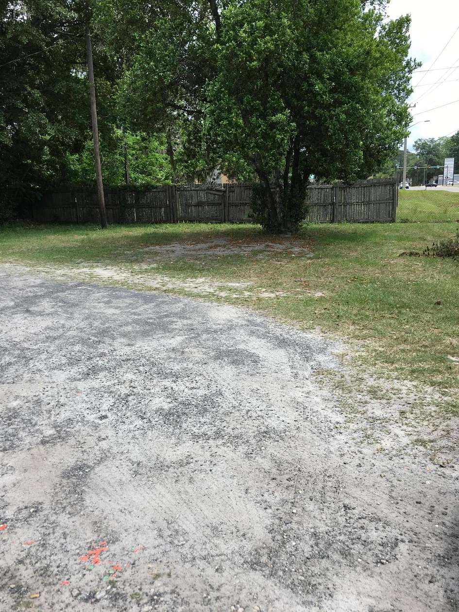 4.33 Acres of Commercial Land for Sale in Macclenny, Florida