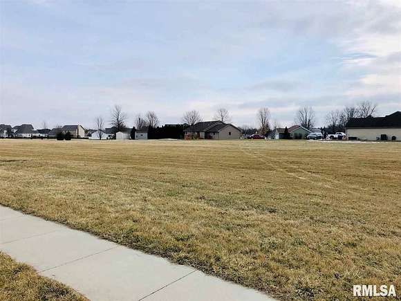 0.511 Acres of Residential Land for Sale in Elmwood, Illinois