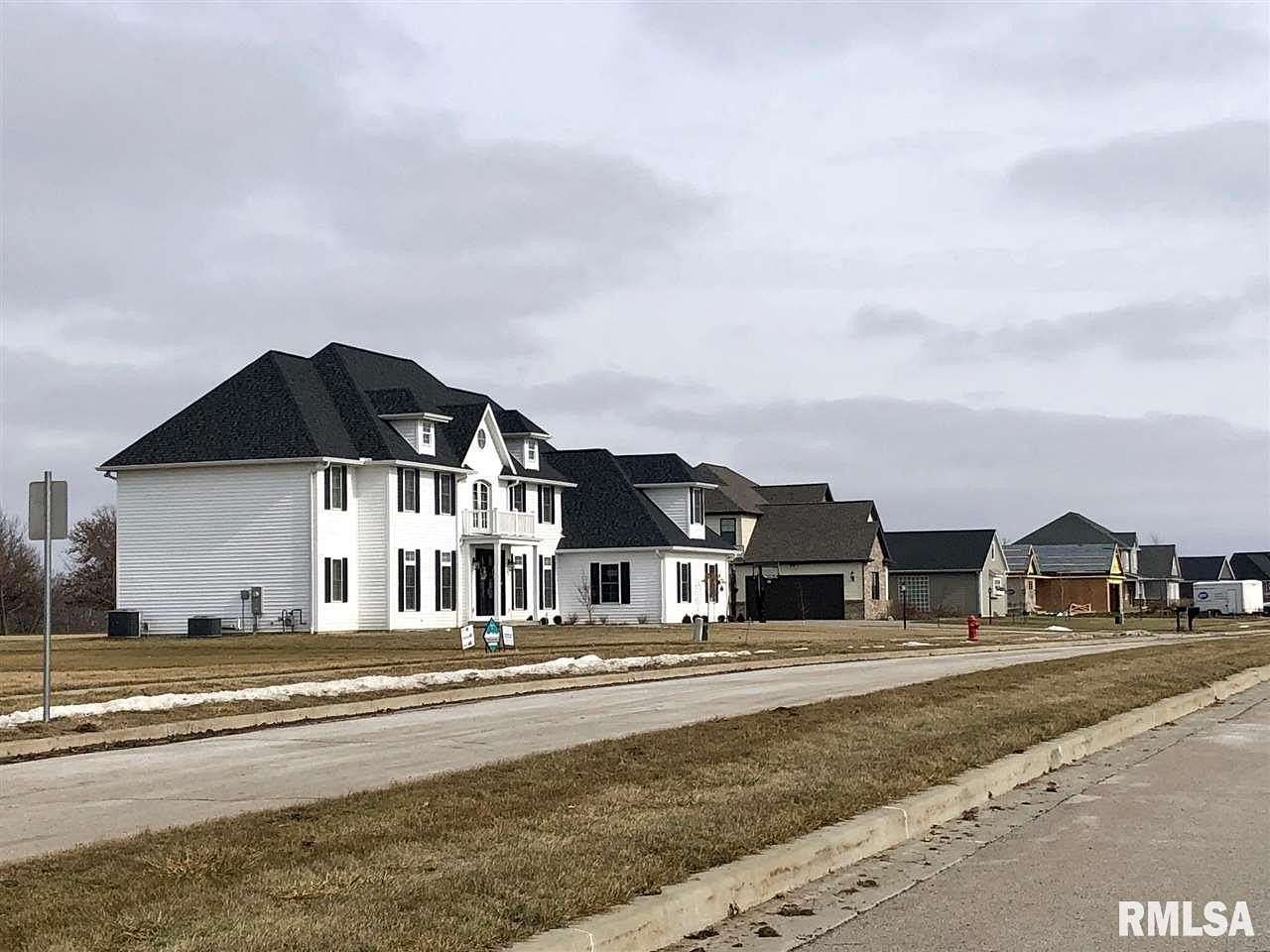 12.2 Acres of Land for Sale in Elmwood, Illinois