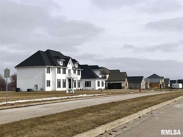 12.2 Acres of Land for Sale in Elmwood, Illinois