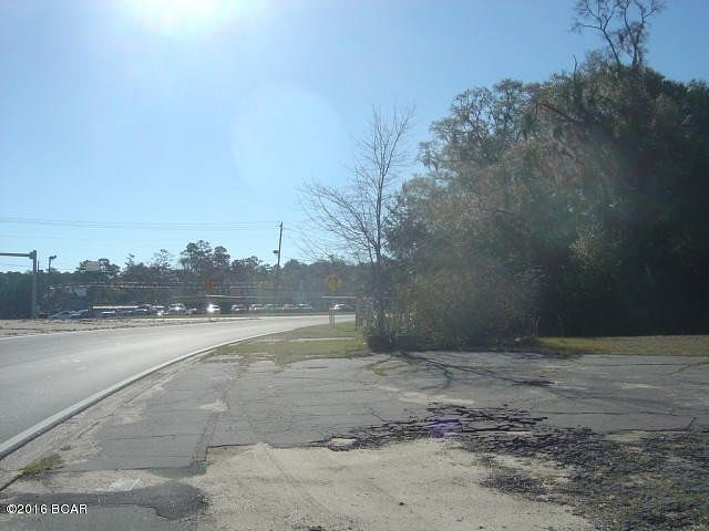 12 Acres of Commercial Land for Sale in Marianna, Florida