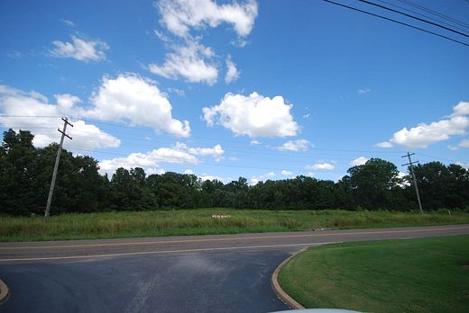 6 Acres of Mixed-Use Land for Sale in Jackson, Tennessee