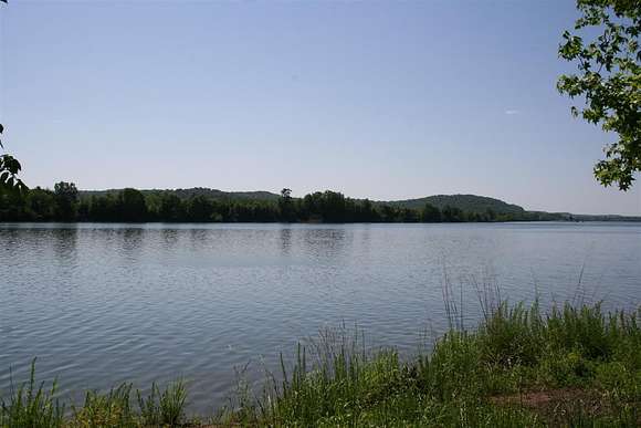 0.5 Acres of Land for Sale in Parsons, Tennessee