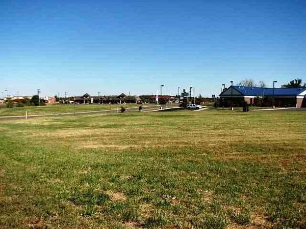 1 Acre of Mixed-Use Land for Sale in Paducah, Kentucky