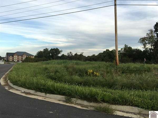 1 Acre of Commercial Land for Sale in Benton, Kentucky