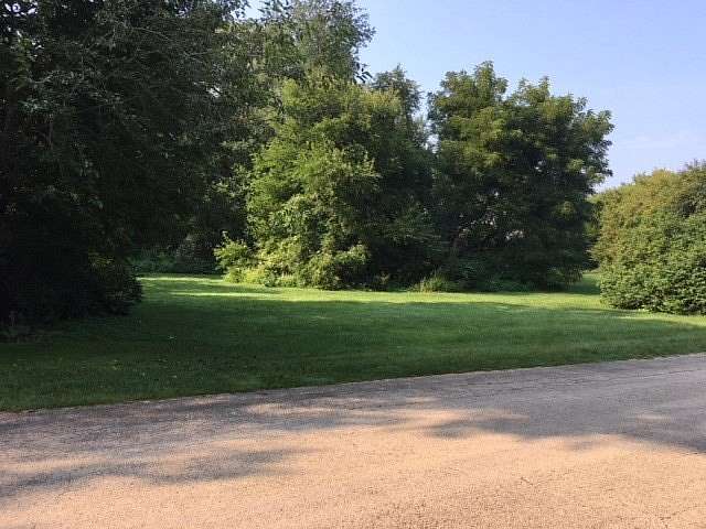 1.77 Acres of Residential Land for Sale in Rockford, Illinois