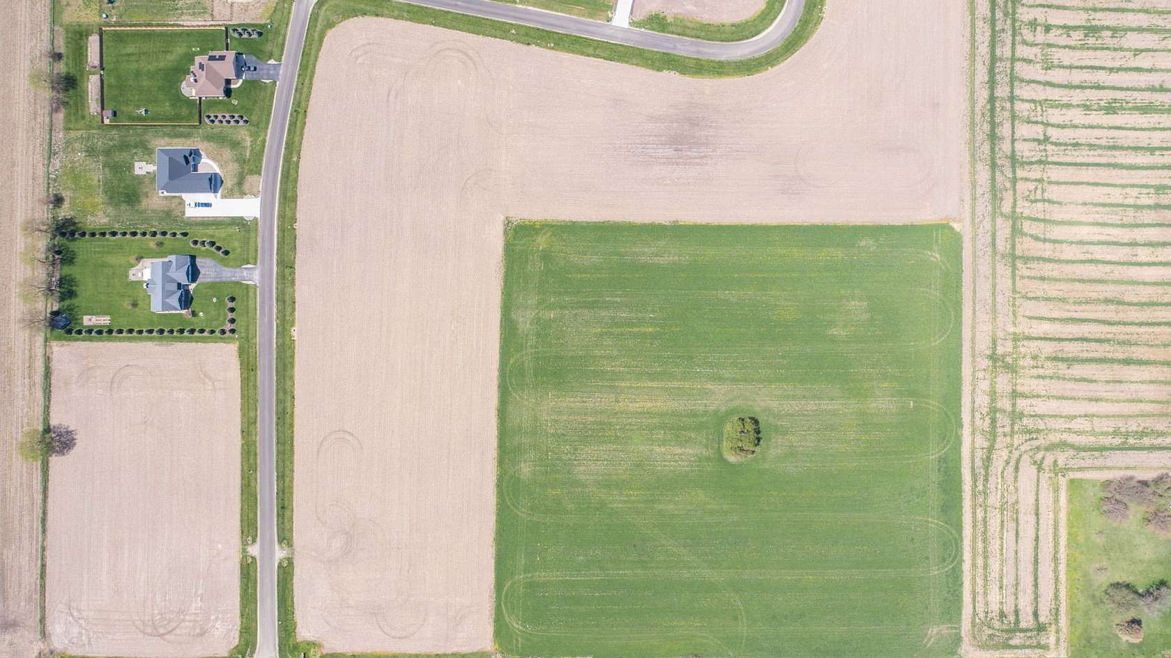 1 Acre of Residential Land for Sale in Newark, Illinois