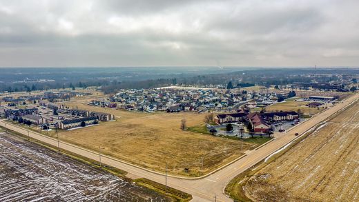 7.75 Acres of Land for Sale in Ottawa, Illinois