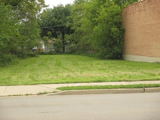 0.25 Acres of Commercial Land for Sale in Lombard, Illinois