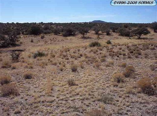 10.5 Acres of Land for Sale in Tyrone, New Mexico