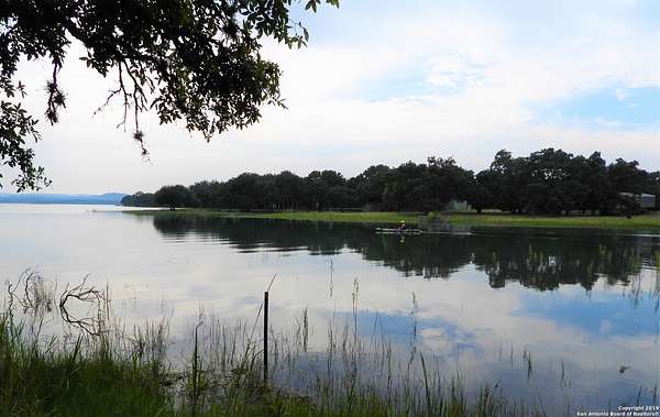 0.73 Acres of Residential Land for Sale in Lakehills, Texas