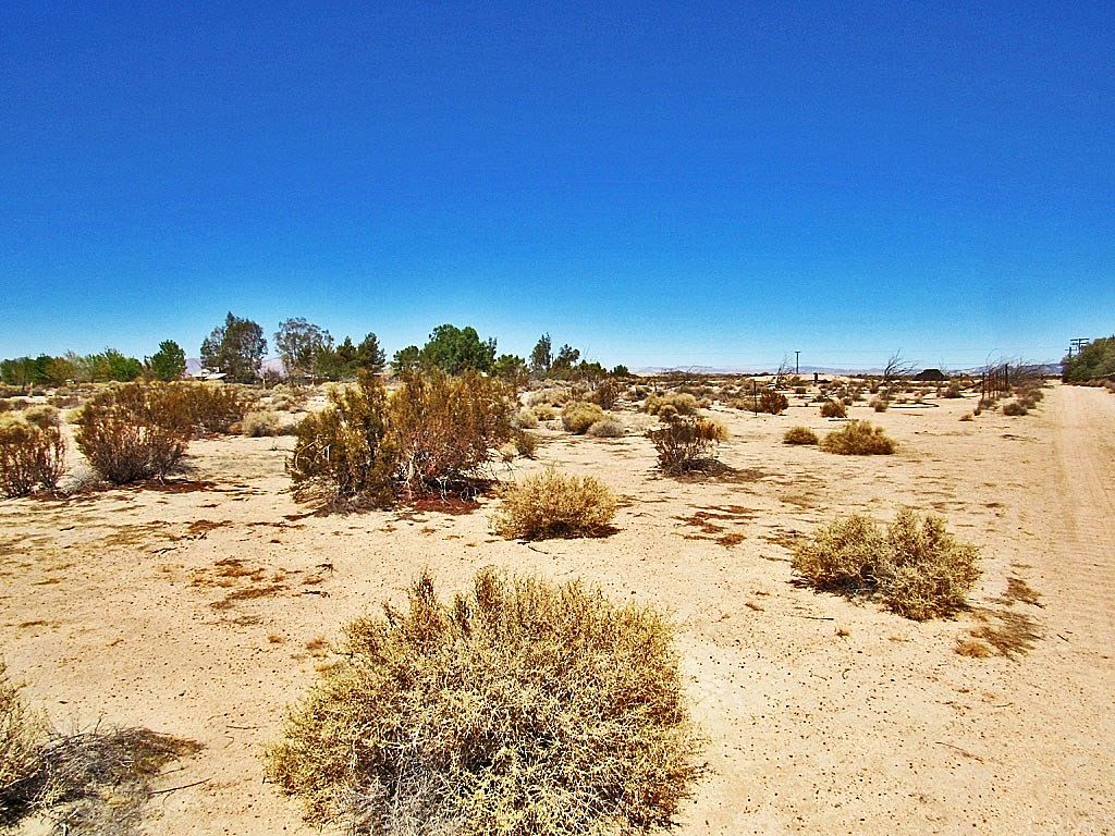 4.8 Acres of Land for Sale in Newberry Springs, California