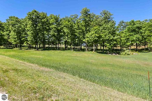 1.2 Acres of Residential Land for Sale in Beulah, Michigan