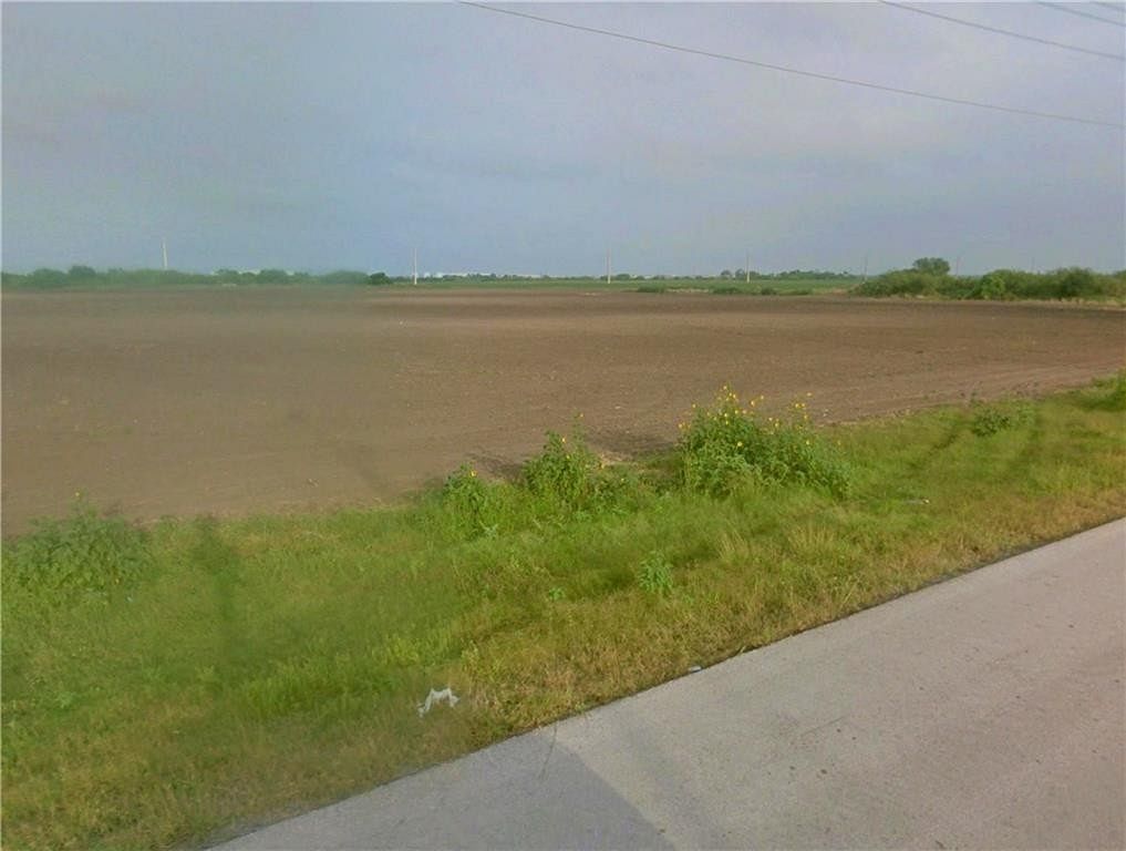 10 Acres of Land for Sale in Kingsville, Texas