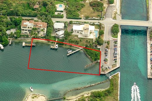1.5 Acres of Residential Land for Sale in Manalapan, Florida