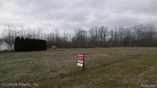 0.25 Acres of Residential Land for Sale in Marysville, Michigan