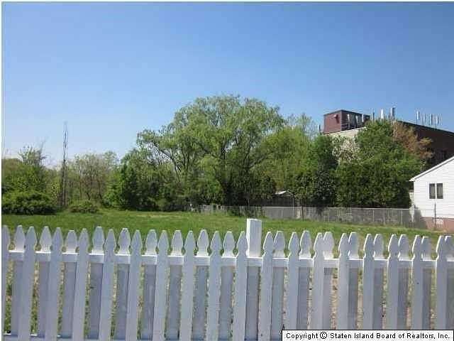 1.15 Acres of Land for Sale in Staten Island, New York