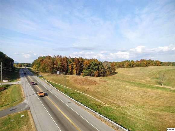 28.5 Acres of Commercial Land for Sale in Sevierville, Tennessee