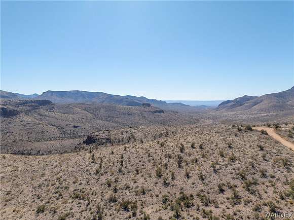 960 Acres of Agricultural Land for Sale in Golden Valley, Arizona