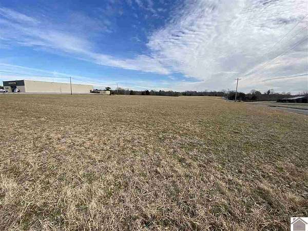 1.35 Acres of Commercial Land for Sale in Benton, Kentucky
