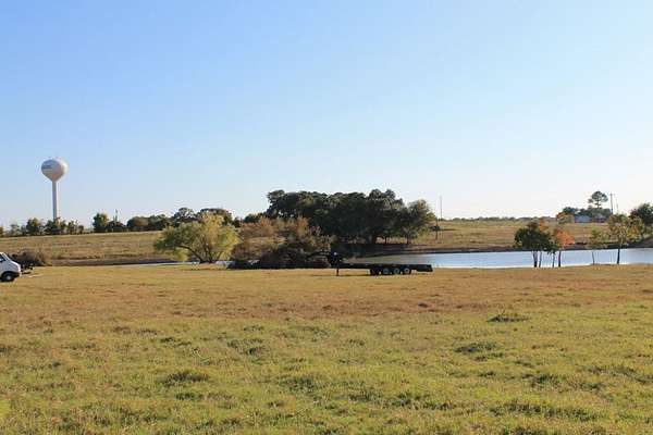 65 Acres of Land for Sale in Schulenburg, Texas