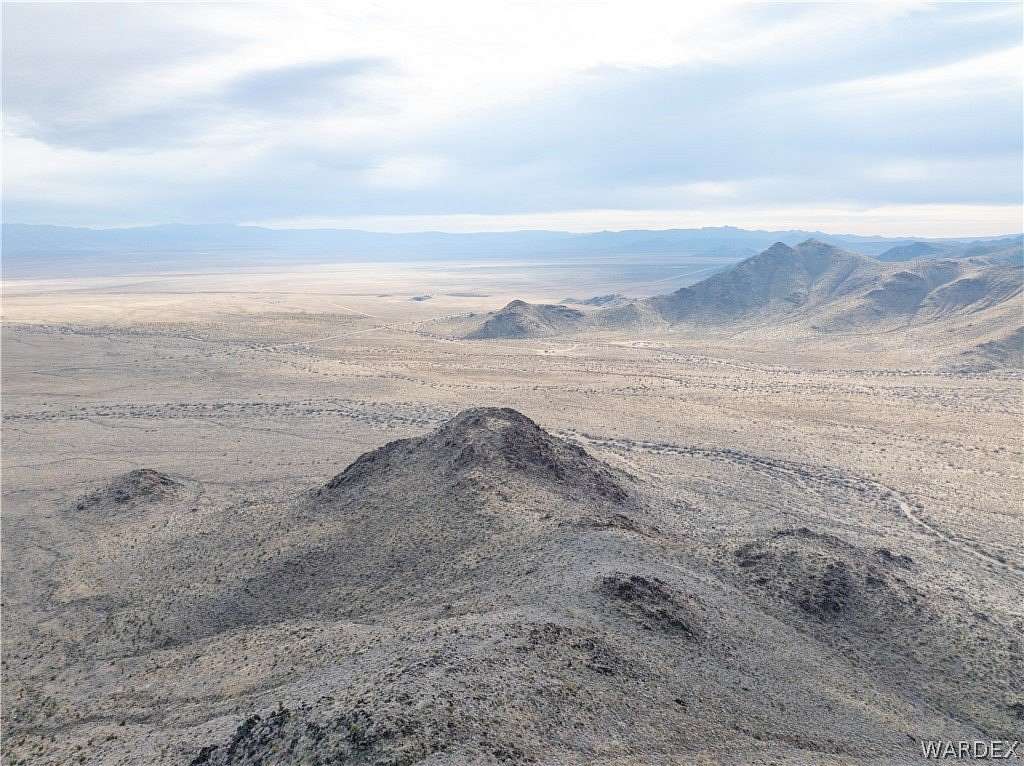 959 Acres of Land for Sale in Kingman, Arizona