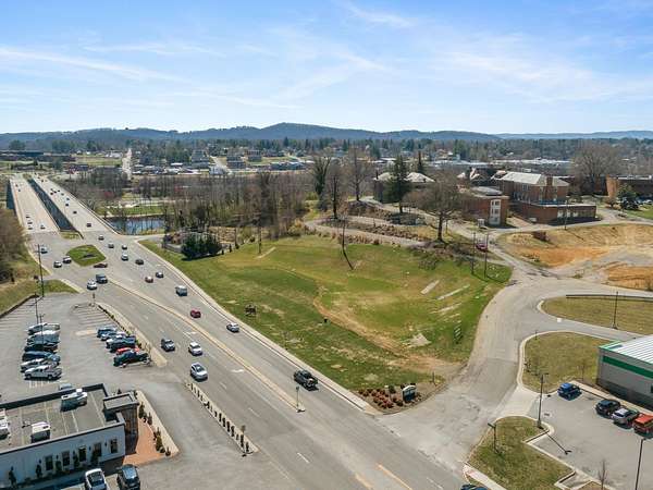 2.33 Acres of Commercial Land for Sale in Fairlawn, Virginia