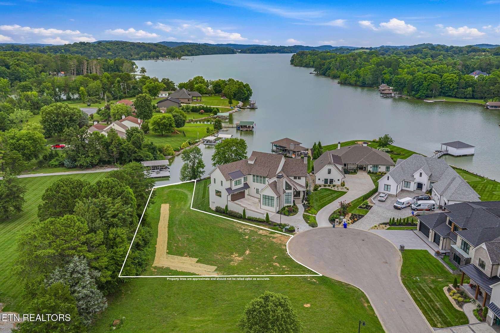 0.41 Acres of Residential Land for Sale in Knoxville, Tennessee