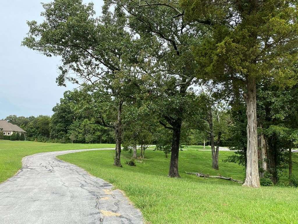 2.72 Acres of Residential Land for Sale in Hopkinsville, Kentucky