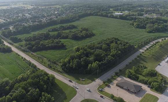 18 Acres of Land for Sale in Hannibal, Missouri