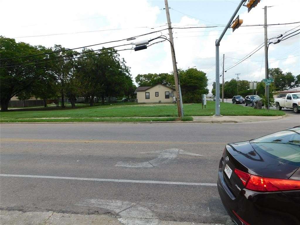 0.3 Acres of Commercial Land for Sale in Sherman, Texas