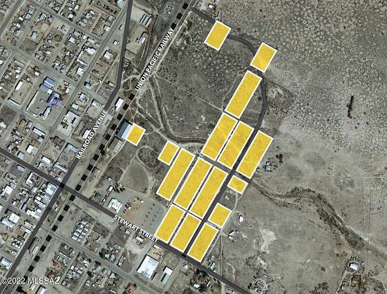 18 Acres of Mixed-Use Land for Sale in Willcox, Arizona