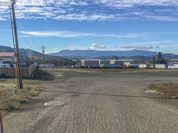 5.77 Acres of Commercial Land for Sale in Sutherlin, Oregon