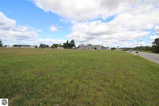 2.5 Acres of Commercial Land for Sale in Cadillac, Michigan