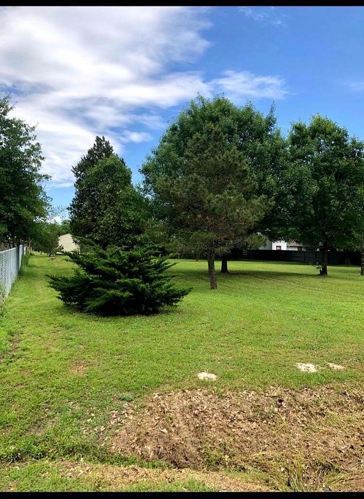 0.33 Acres of Residential Land for Sale in Gun Barrel City, Texas