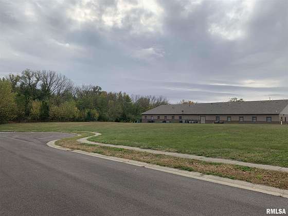 0.39 Acres of Commercial Land for Sale in Springfield, Illinois